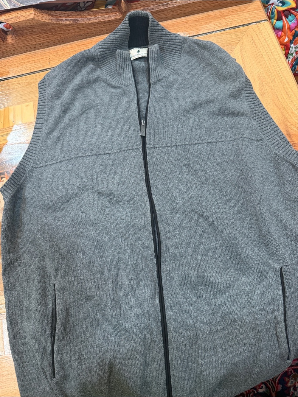Men's Gray Zip-Up Knit Vest with Stand Collar